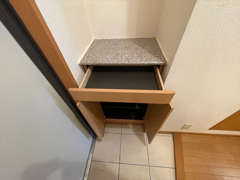 カームリー　フォレスト 玄関