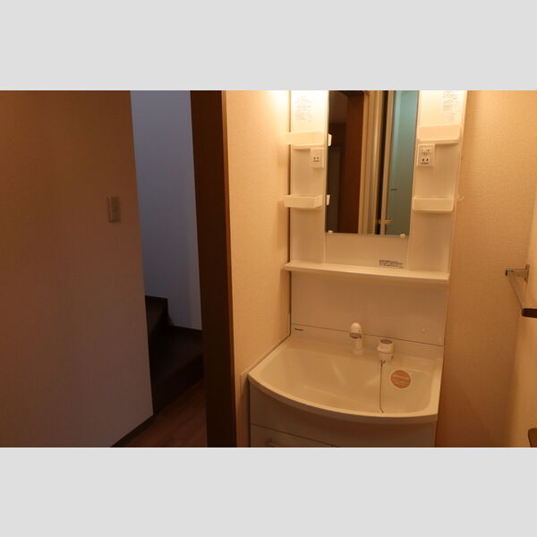 メゾンアローム 独立洗面台