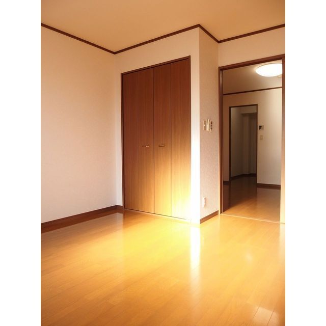 アンプルール フェール 四季 内観