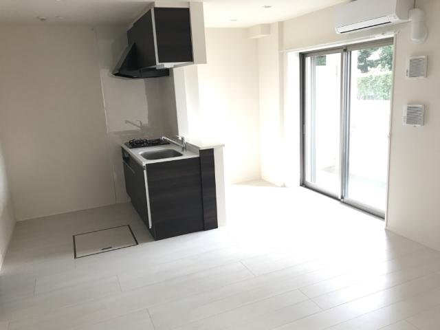 ラ・ロンディーネ リビング