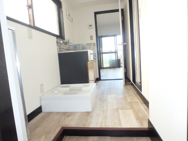 大小原ビル 玄関