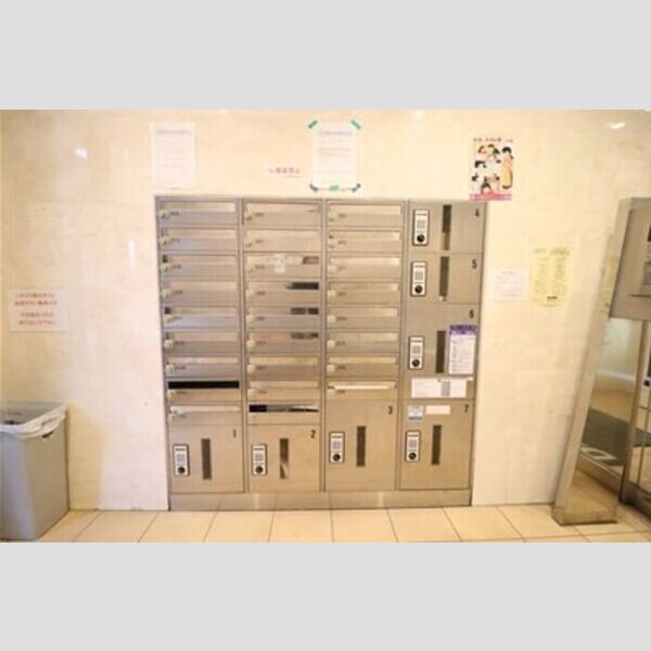 エルピス 宅配ボックス