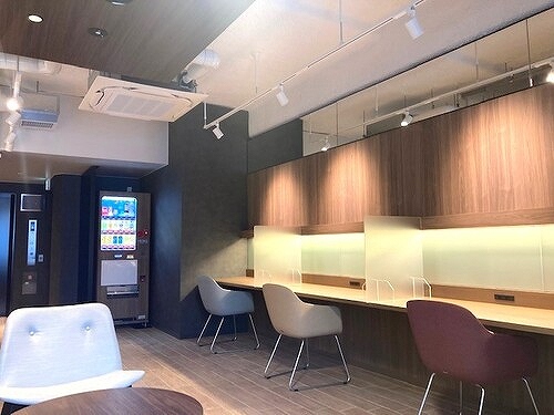ＲＥＦＲＡＭＥ ５ Ｉｒｉｙａ4階 ワーキングスペース　※竣工時2022.10撮影