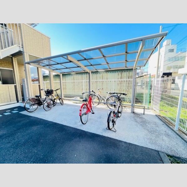 ディアベルジュ 駐輪場