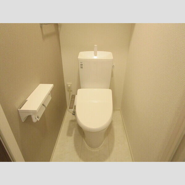 ハイ・ルポン301号室 温水洗浄暖房便座