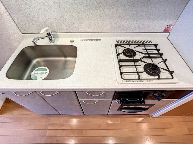 パレステュディオ　ドルチェ　日本橋イースト システムキッチン（2口ガスコンロ・グリル付）