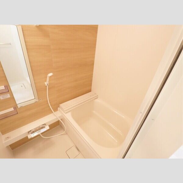 クレール藤沢Ⅲ105号室 浴室は追い焚き給湯、浴室換気乾燥機付きです