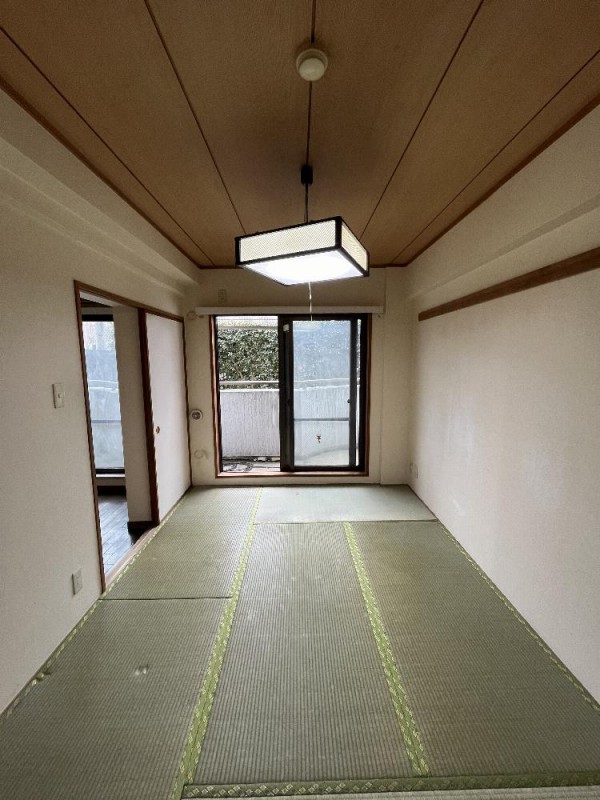 リズ生田1階 バス