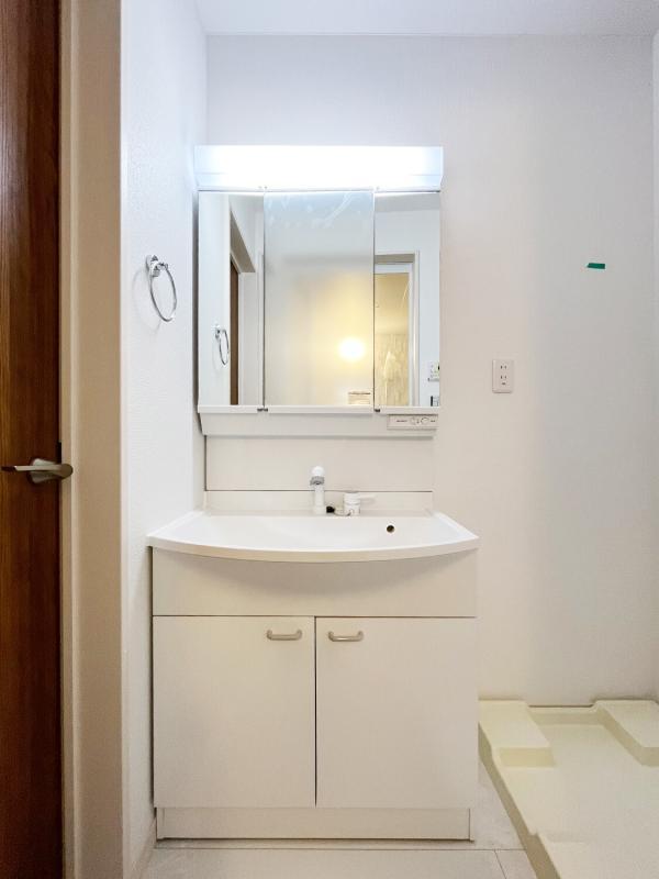 調布市入間町1丁目戸建 トイレ