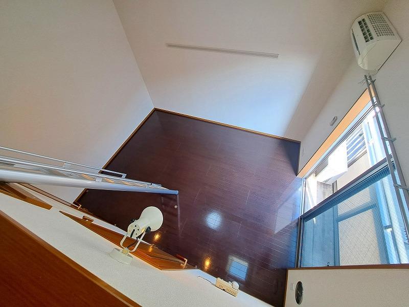 トレジャー霞ヶ関2階 リビング