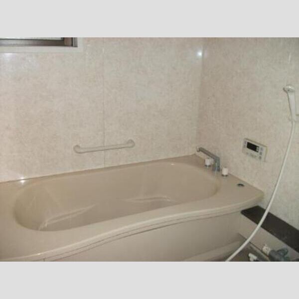 1stプレジオ102号室 一坪風呂