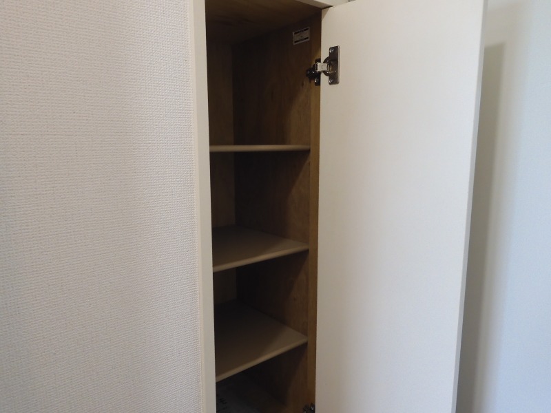 プランドール鶴間1階 収納