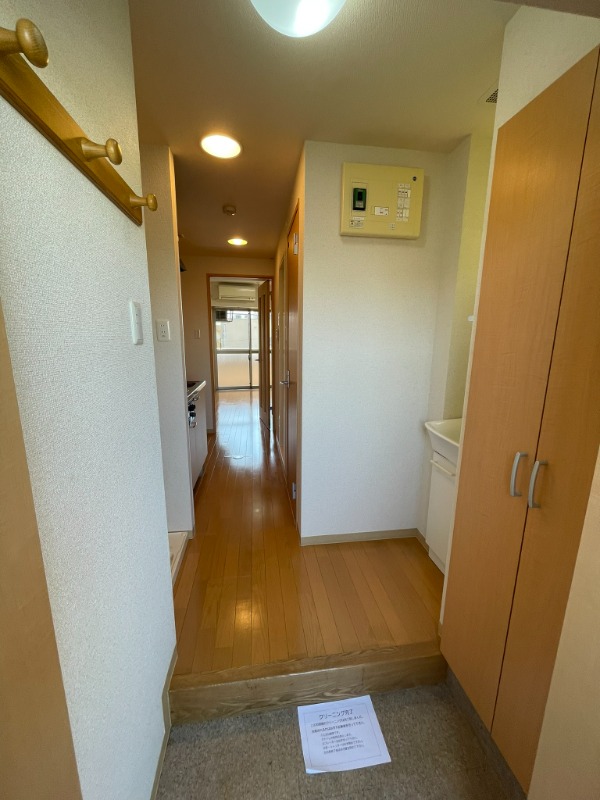 鎌倉服部ビル 玄関