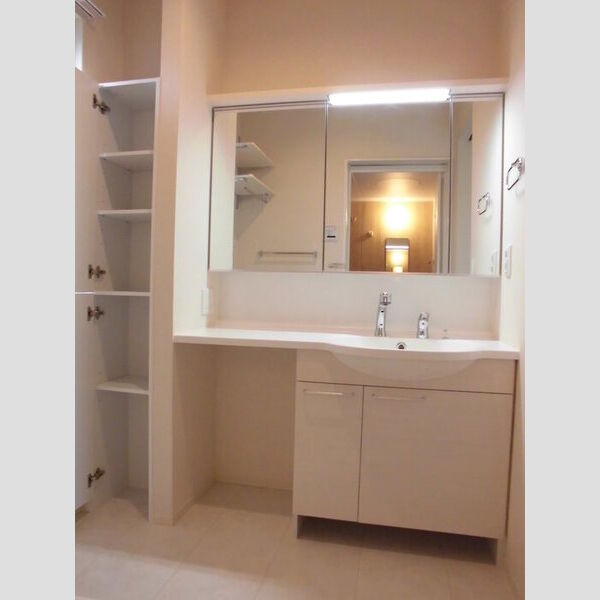 テラスハウス 広々とした洗髪洗面化粧台♪