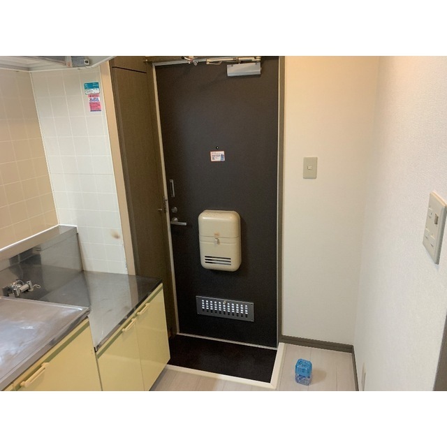 ノーブル矢作102号室 玄関