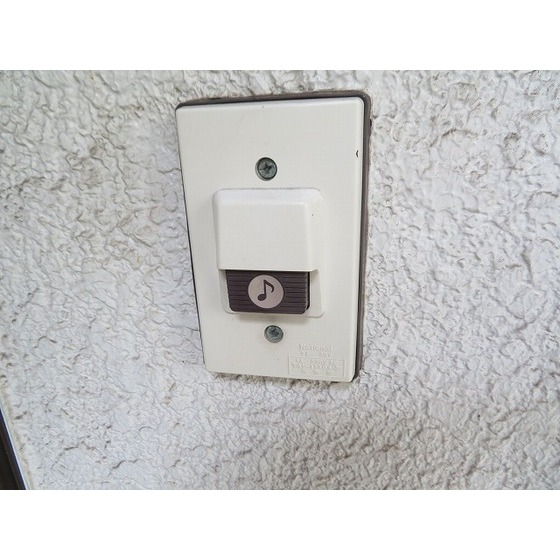 シルバーハウス0101号室 チャイム