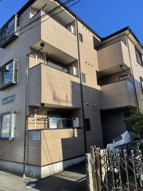 Ｂｅａｕｔｙ　Ｈｉｌｌｓ２００２の外観画像