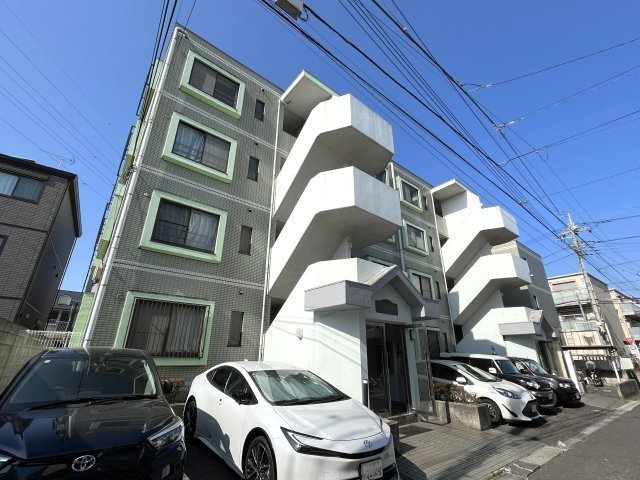 グリーンゲーブル3階 外観