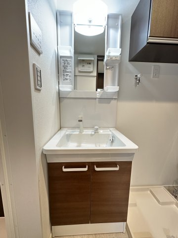 ベイルーム中央林間105号室 洗面