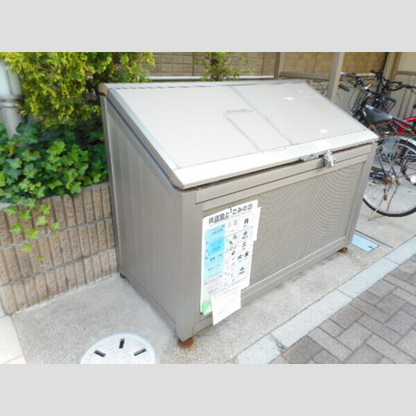 グランシャリオ妙典 入居者様専用ゴミストッカー