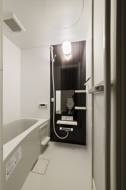 ライトミドル岩槻2階 バストイレ別　追炊き