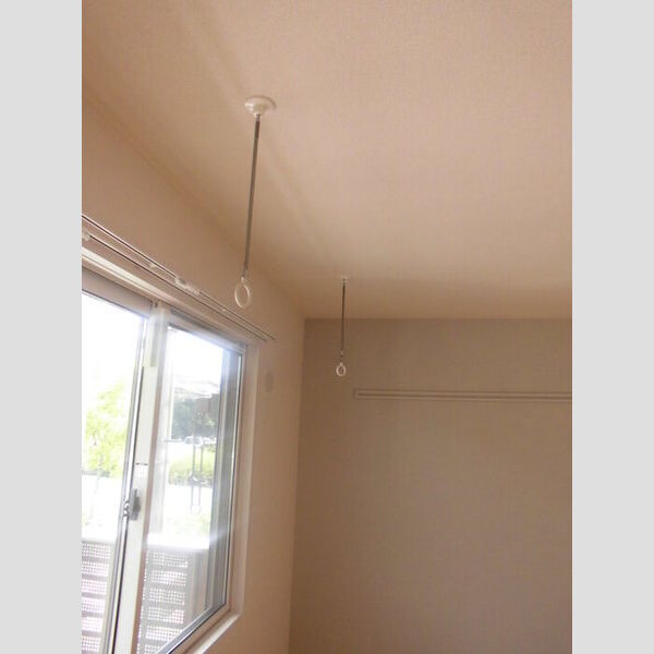 メゾン桜の里106号室 室内物干し