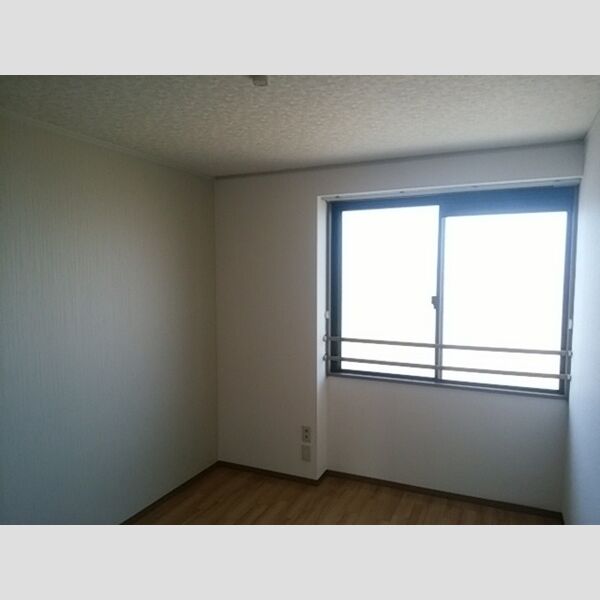 ベルウッド弐番館305号室 北洋室