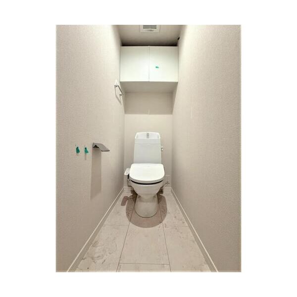 LUGEND大宮103号室 トイレ