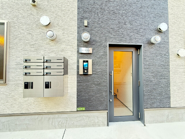 カーサ本木1階 オートロック