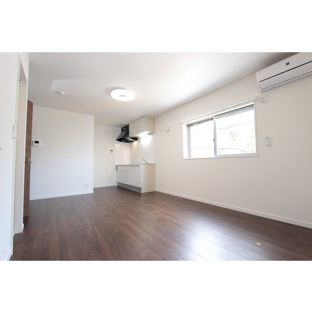 シリウス201号室 内観