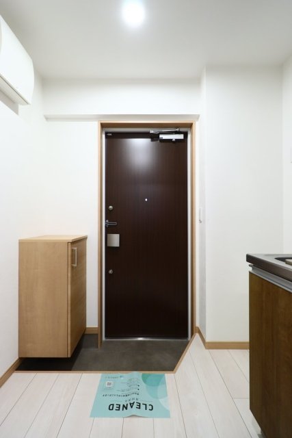 リタ王子神谷5階 玄関