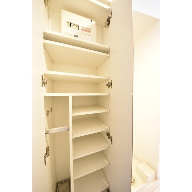 Court Blanche0606号室 内観