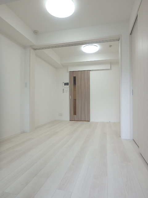 ガーラ・プレシャス練馬2階 落ち着いた色調の寝室です