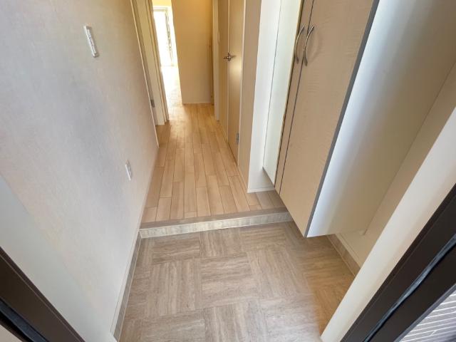 フェリーチェ101号室 玄関