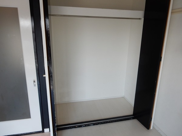 第三八弘ビル302号室 収納