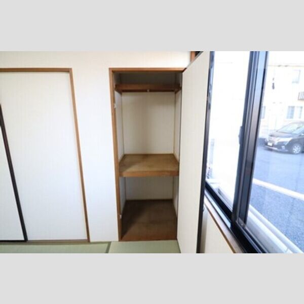 グランディオス久喜103号室 押入