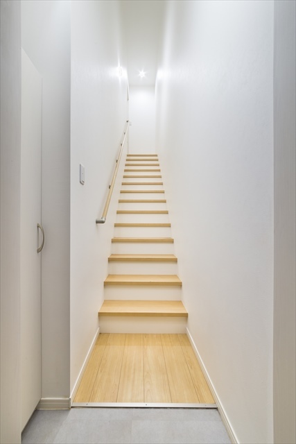 ＣＲＡＳＴＩＮＥ稲城 リビング