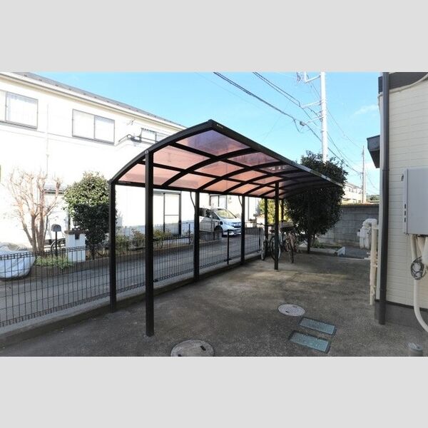 雅壱番館 駐輪場