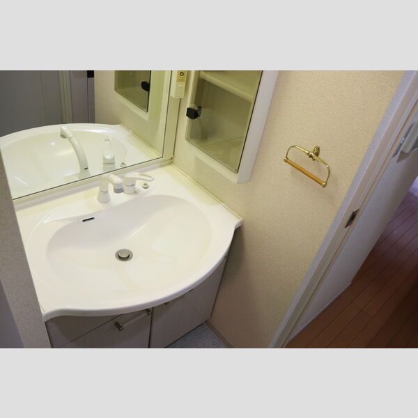 メディウス浅草橋 洗髪洗面化粧台