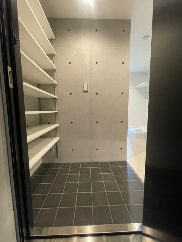 LIFEED CREAL広尾 玄関