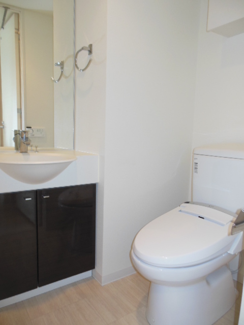 ガーラ・プレシャス横濱関内5階 独立洗面台・シャワートイレ