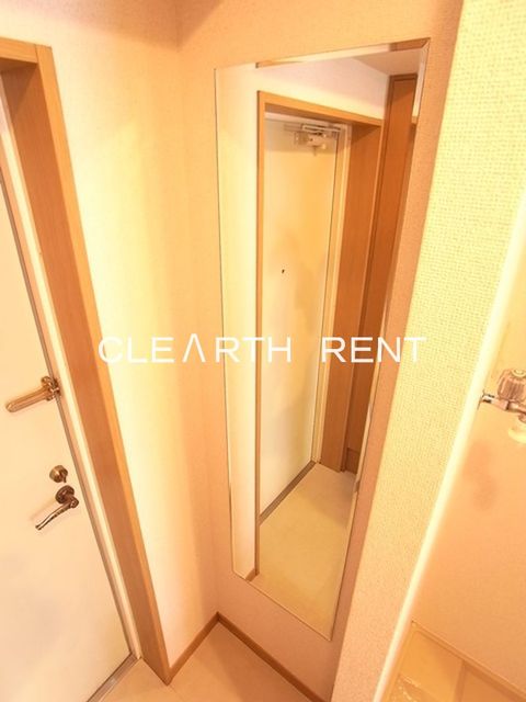 エクセリア文京池之端 身だしなみをチェックできる姿見