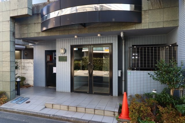 ダイホープラザ練馬3階 エントランス