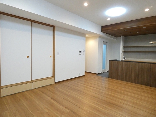 アルソレア馬事公苑 リビングダイニング別角度