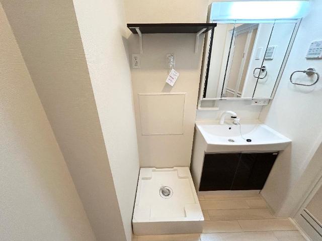 ルナフォーリア205号室 洗髪洗面化粧台