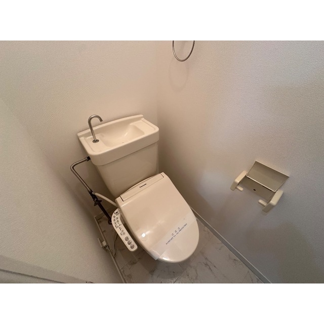 コムハウス 内観