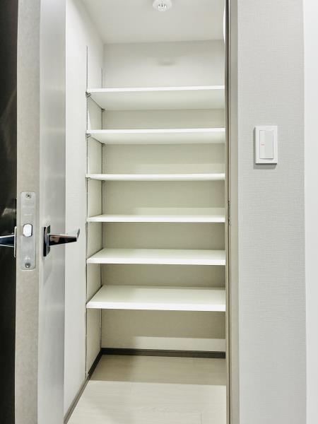 コンポジット早稲田鶴巻町4階 リビング