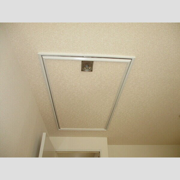グランドサン 壱弐参伍番館5206号室 伍206(小屋裏収納)