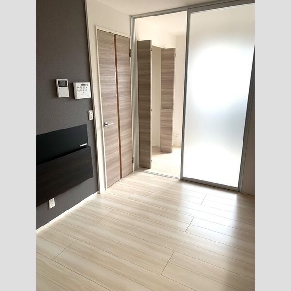 エクセリア高島平Ⅰ205号室 リビング