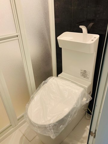 ミリオンコート神楽坂 独立型温水洗浄機付トイレ新設！